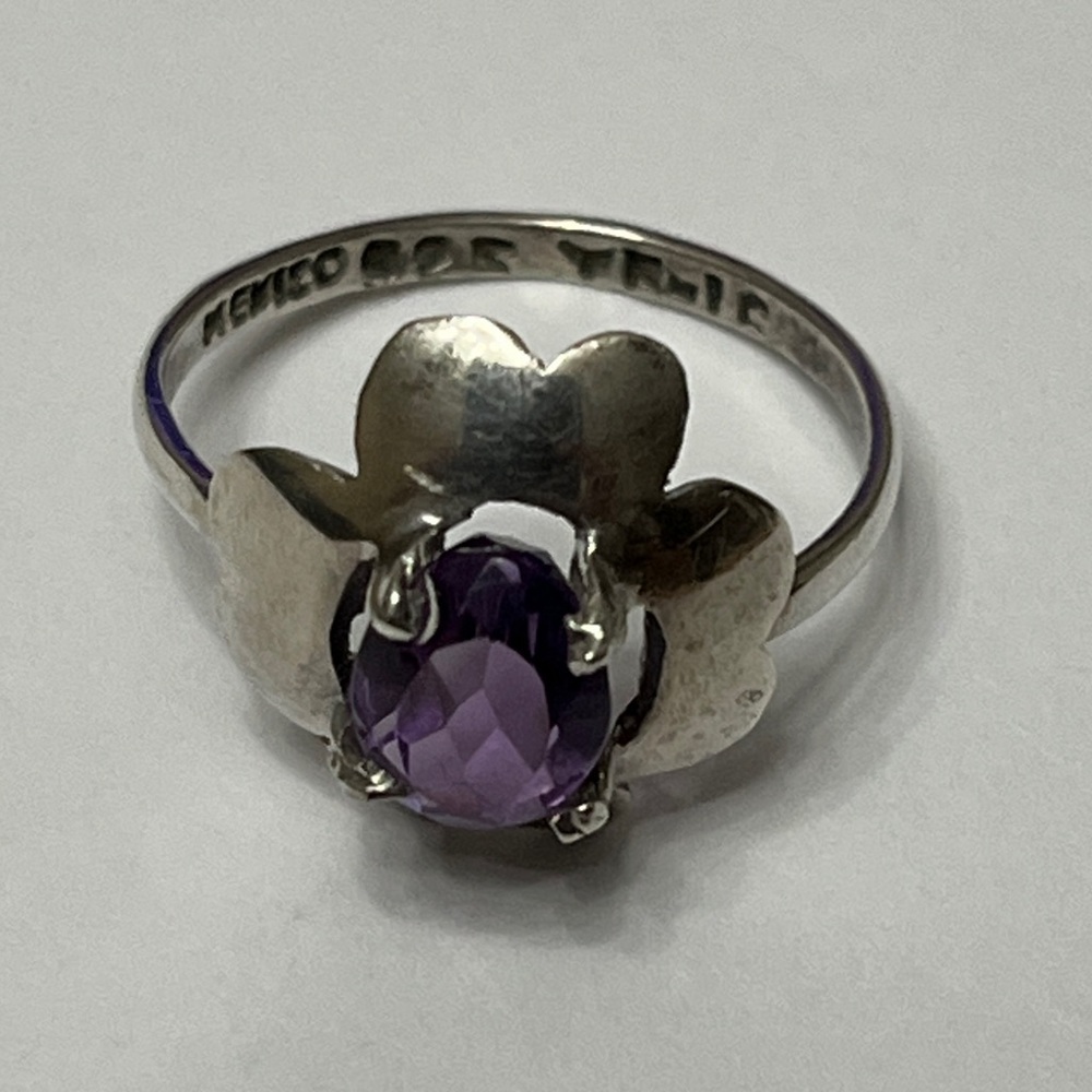 Taxco Sterling Silver & Amethyst Ring